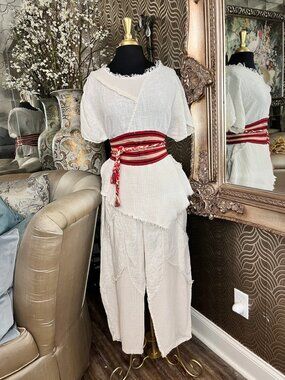 Bella amore Italy linen top & wide-leg trousers